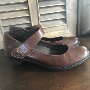 Dansko shoes, 10